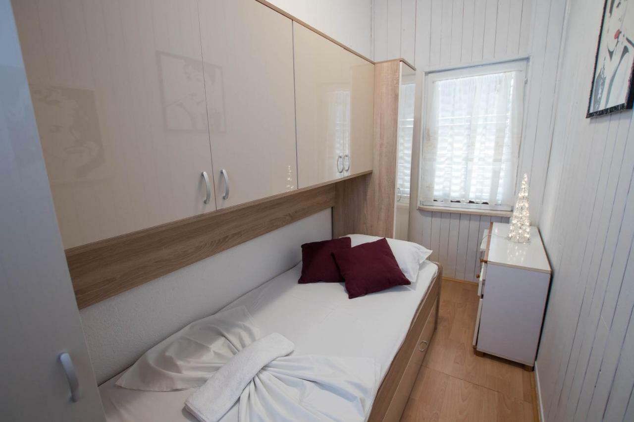 Apartment Cherie Trogir Extérieur photo